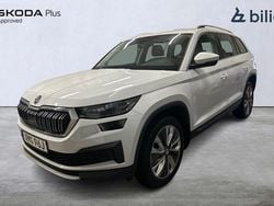 Vit Begagnad 2024 Skoda Kodiaq SUV | 399 500 kr (Marknadspris)