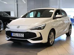 Vit Begagnad 2024 MG MG3 Halvkombi | 229 800 kr