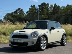 Vit Begagnad 2011 Mini Cooper S Halvkombi | 99 500 kr (Marknadspris)