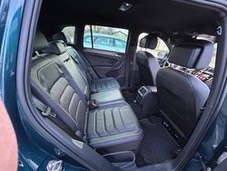 Blå Begagnad 2021 VW Tiguan R-line SUV | 360 000 kr (Lite dyr)