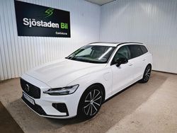 Vit Begagnad 2022 Volvo V60 R-Design Kombi | 449 900 kr (Lite dyr)