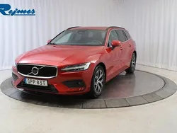 Röd Begagnad 2023 Volvo V60 Core Kombi | 344 900 kr (Marknadspris)