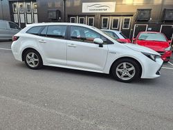 Vit Begagnad 2019 Toyota Corolla Kombi | 199 900 kr (Bra pris)