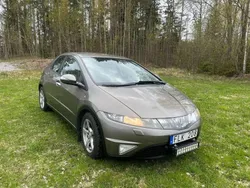 Grå Begagnad 2007 Honda Civic Sport SUV | 48 000 kr