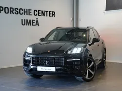 Svart (black) Ny 2025 Porsche Cayenne SUV | 1 626 200 kr (Dyr)