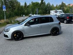 Silver Begagnad 2011 VW Golf VI R Halvkombi | 145 000 kr