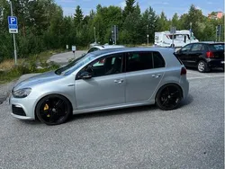 Silver Begagnad 2011 VW Golf VI R Halvkombi | 155 000 kr