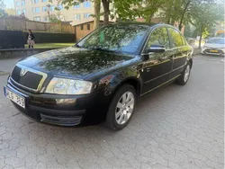 Svart Begagnad 2005 Skoda Superb Sedan | 35 000 kr