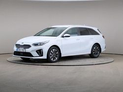 Vit (vit metallic (vit metallisk)) Begagnad 2020 Kia Ceed Sportswagon Advance Kombi | 229 000 kr (Marknadspris)