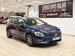 Blå Begagnad 2014 Volvo V60 Momentum Kombi | 114 900 kr (Marknadspris)