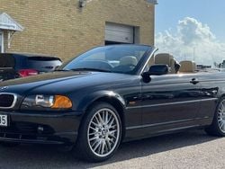 Svart Begagnad 2000 BMW 323 Cabriolet Cab | 169 500 kr (Dyr)