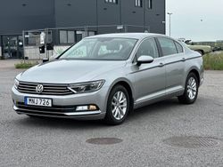 Silver Begagnad 2016 VW Passat Sedan | 144 900 kr (Marknadspris)
