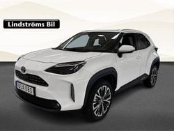 Vit Begagnad 2022 Toyota Yaris Cross Edition SUV | 294 900 kr (Marknadspris)