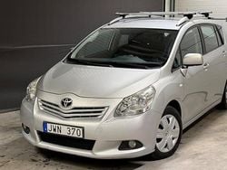Silver Begagnad 2010 Toyota Verso Minibuss | 49 800 kr (Marknadspris)