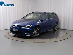 Blå Begagnad 2019 VW Golf VIII R-line Kombi | 229 800 kr (Dyr)