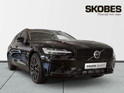 Svart Begagnad 2023 Volvo V60 Plus Kombi | 489 800 kr