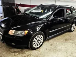 Svart Begagnad 2005 Volvo V50 Kinetic Kombi | 22 900 kr