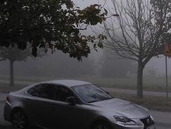 Grå Begagnad 2015 Lexus IS300h Sport Line Sedan | 234 900 kr (Marknadspris)