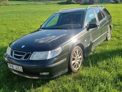 Grön Begagnad 2003 Saab 9-5 Aero Kombi | 20 000 kr (Marknadspris)