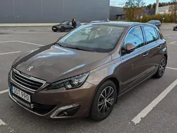 Begagnad 2014 Peugeot 308 Allure Halvkombi | 50 000 kr (Superpris)