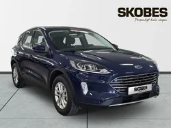 Blå Begagnad 2022 Ford Kuga Titanium SUV | 269 200 kr (Marknadspris)
