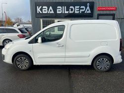 Vit Begagnad 2017 Peugeot Partner Van | 79 900 kr (Dyr)
