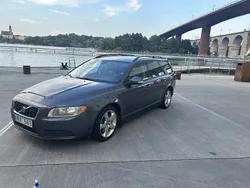 Grå Begagnad 2010 Volvo V70 Kombi | 40 000 kr (Marknadspris)