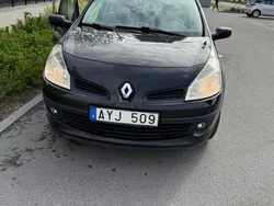 Svart Begagnad 2006 Renault Clio R.S. Halvkombi | 25 000 kr (Marknadspris)