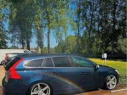 Blå Begagnad 2012 Volvo V60 Momentum Kombi | 61 000 kr (Marknadspris)