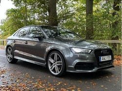 Grå Begagnad 2016 Audi A3 Ambition Sedan | 199 900 kr (Marknadspris)