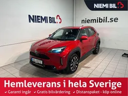 Röd (röd metallic) Begagnad 2021 Toyota Yaris Cross Active SUV | 279 900 kr (Lite dyr)
