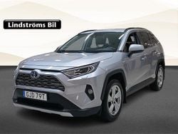 Silver Begagnad 2018 Toyota RAV4 Hybrid Executive SUV | 299 900 kr (Marknadspris)