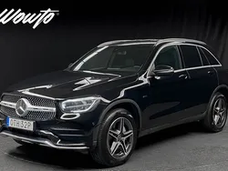 Svart Begagnad 2021 Mercedes GLC300e AMG SUV | 389 800 kr (Bra pris)