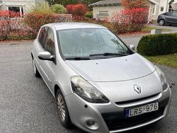 Silver Begagnad 2011 Renault Clio R.S. Halvkombi | 35 000 kr (Bra pris)