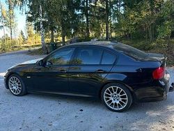 Begagnad 2009 BMW 330 Sedan | 79 500 kr (Superpris)