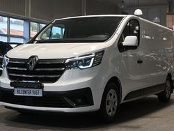 Vit Begagnad 2022 Renault Trafic Van | 299 000 kr
