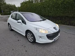Vit Begagnad 2010 Peugeot 308 Halvkombi | 47 900 kr (Marknadspris)