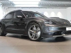 Mörkgrå Begagnad 2021 Porsche Taycan Turbo Cross Turismo Sedan | 975 000 kr