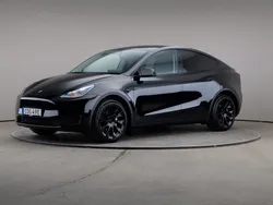 Svart Begagnad 2023 Tesla Model Y Long Range SUV | 469 000 kr (Bra pris)