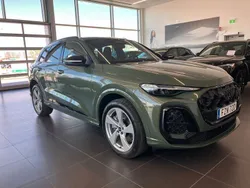 Grön Ny 2025 Audi Q5 S-Line SUV | 743 300 kr