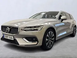 Silver Begagnad 2022 Volvo V60 Plus Kombi | 379 000 kr (Marknadspris)