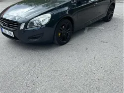 Grå Begagnad 2011 Volvo S60 Momentum Sedan | 89 900 kr (Marknadspris)