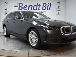 Black sapphire metallic Ny 2024 BMW 530e Kombi | 689 500 kr (Marknadspris)