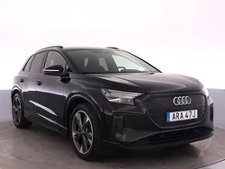 Svart Begagnad 2023 Audi Q4 e-tron Advanced Plus SUV | 479 000 kr