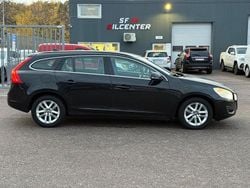 Svart Begagnad 2013 Volvo V60 Kombi | 77 900 kr (Marknadspris)