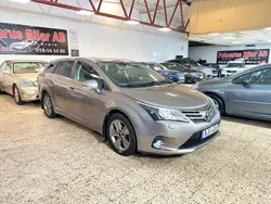 Brun Begagnad 2014 Toyota Avensis Edition Kombi | 49 900 kr