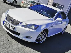 Vit Begagnad 2010 Lexus IS250 Sedan | 85 000 kr (Marknadspris)
