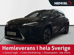 Svart Begagnad 2020 Lexus UX 250h E-FOUR SUV | 274 900 kr (Marknadspris)