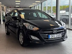 Svart Begagnad 2017 Hyundai i30 Comfort Kombi | 129 900 kr (Marknadspris)