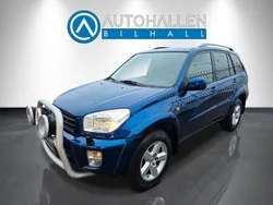 Mörkblå Begagnad 2003 Toyota RAV4 SUV | 56 999 kr (Lite dyr)